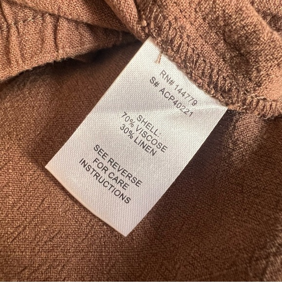 VICI + Caitlyn Collab Linen Blend Two Piece Set. Button top, wide leg pant, M - Picture 12 of 16